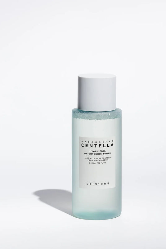 MADAGASCAR CENTELLA HYALU-CICA BRIGHTENING TONER 210ML